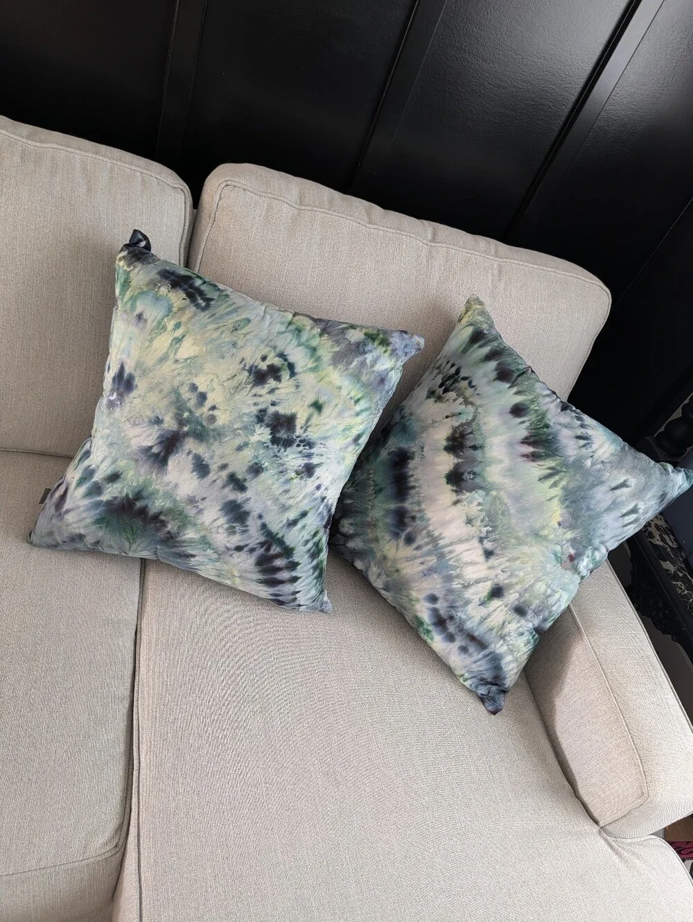 New Custom Tiedye 20x20 Pillows Set Of 2